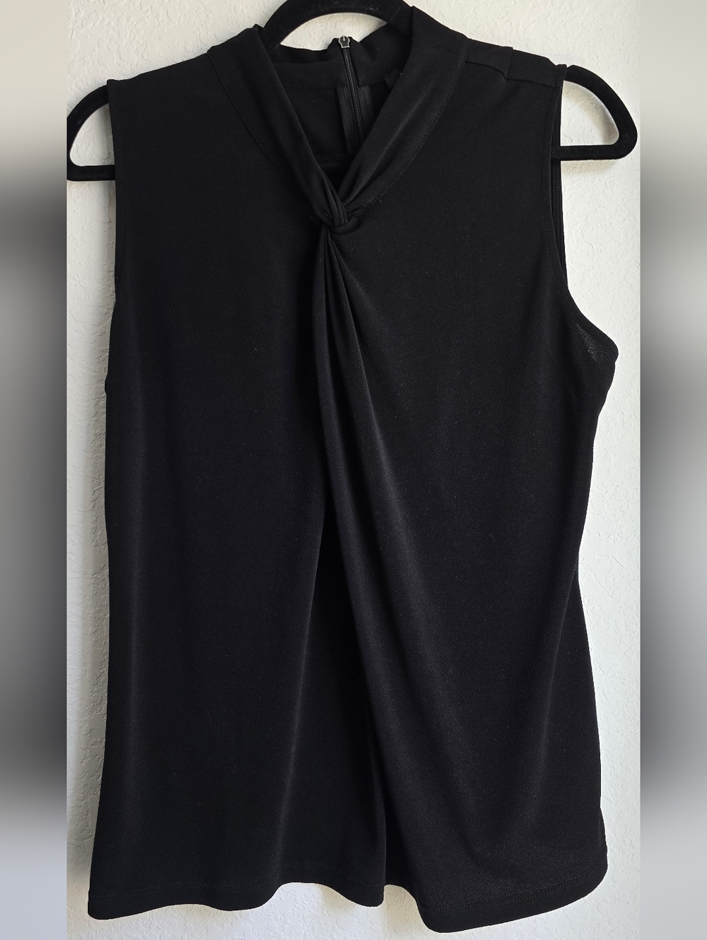 Premise Black Sleeveless Knot-Front Camisole